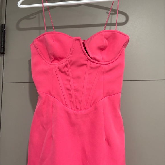 PrettyLittleThing Corset Structured Cup Bodycon Dress - Picture 2 of 3